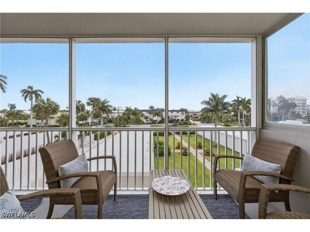 1977 Gulf Shore Boulevard N #306 Naples FL 34102 226019648 image14