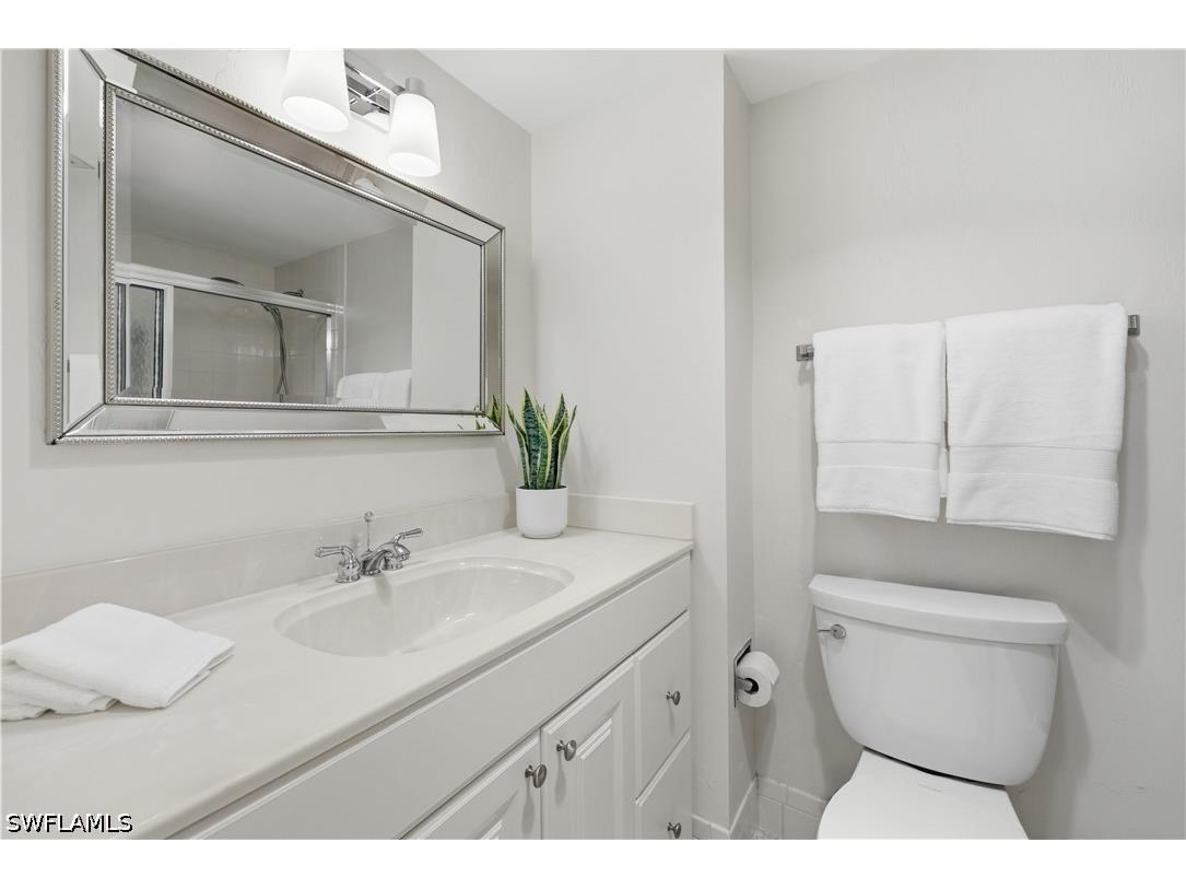 1977 Gulf Shore Boulevard N #306 Naples FL 34102 226019648 image20