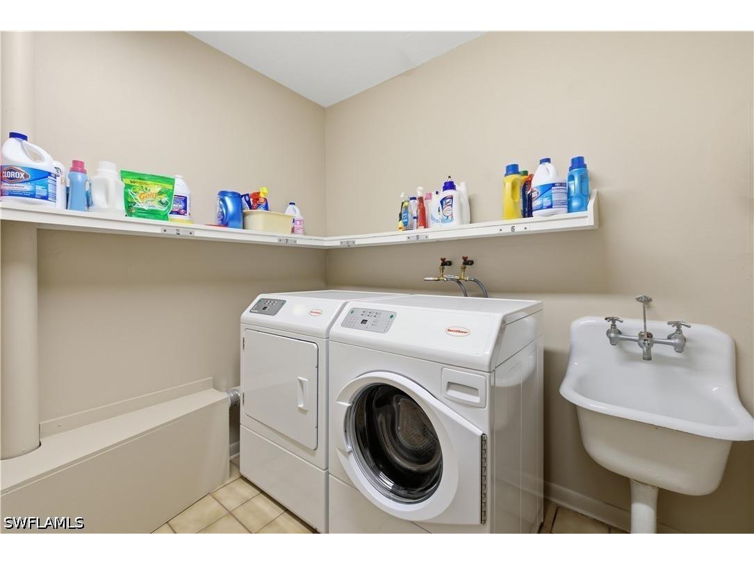 1977 Gulf Shore Boulevard N #306 Naples FL 34102 226019648 image26
