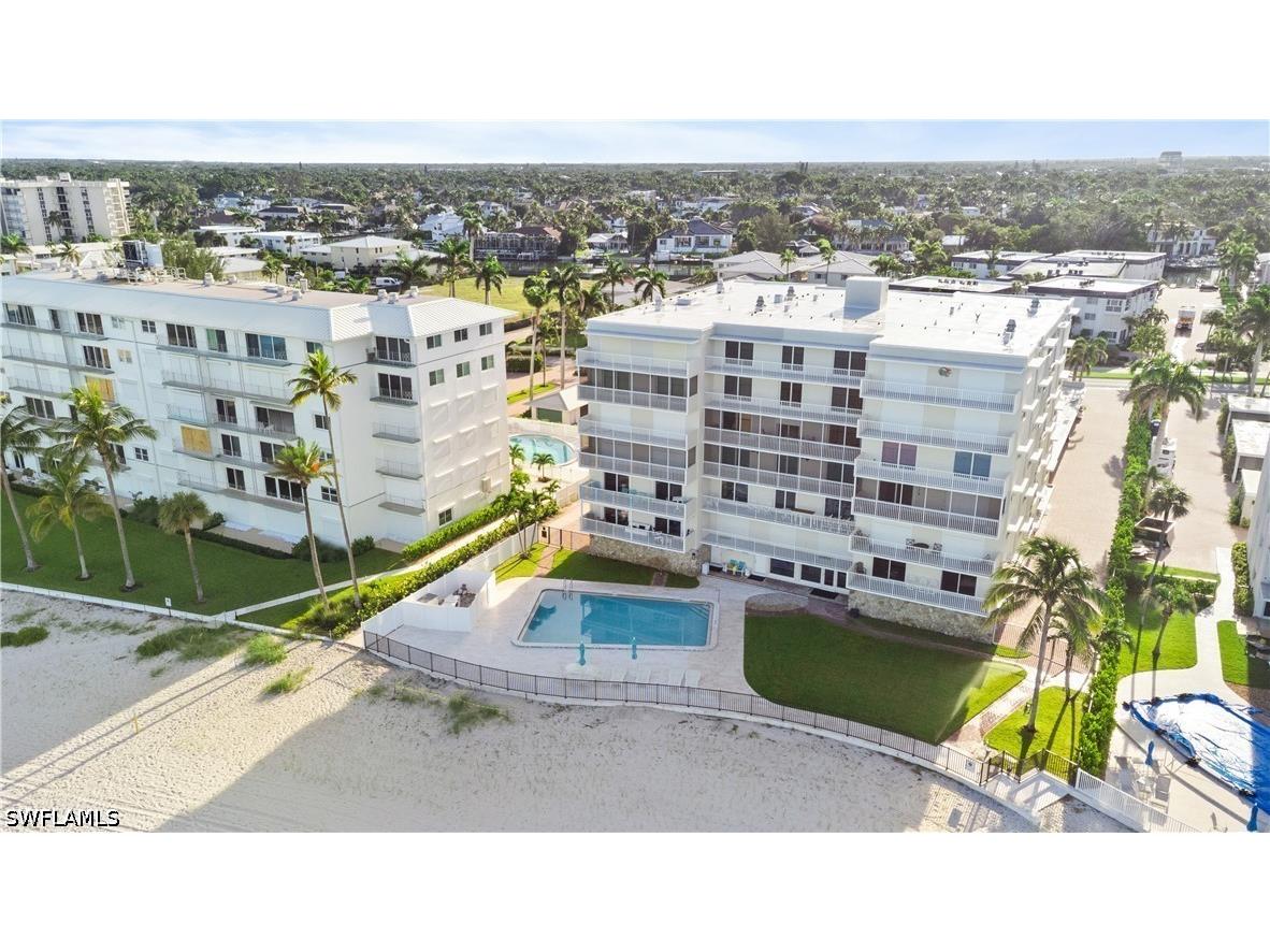 1977 Gulf Shore Boulevard N #504 Naples FL 34102 226016595 image2