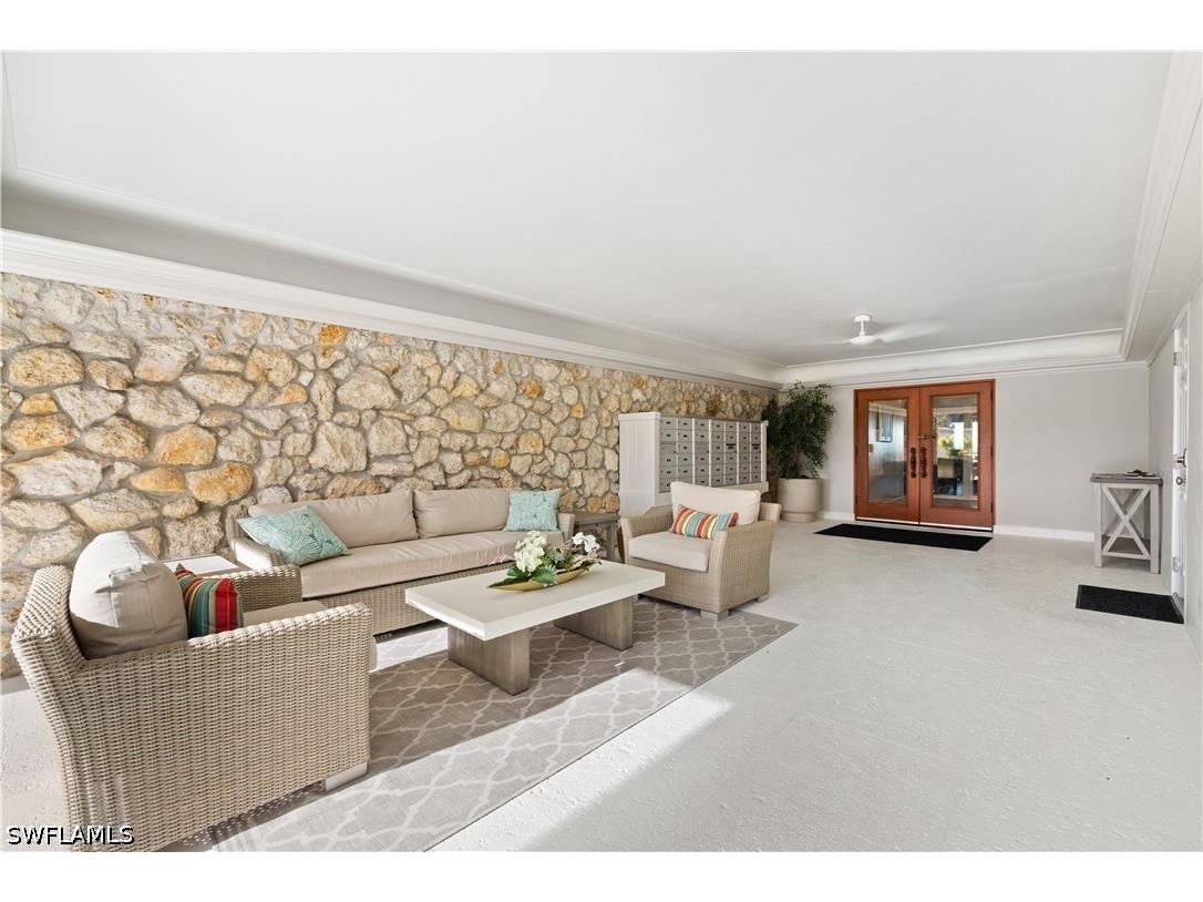 1977 Gulf Shore Boulevard N #504 Naples FL 34102 226016595 image31