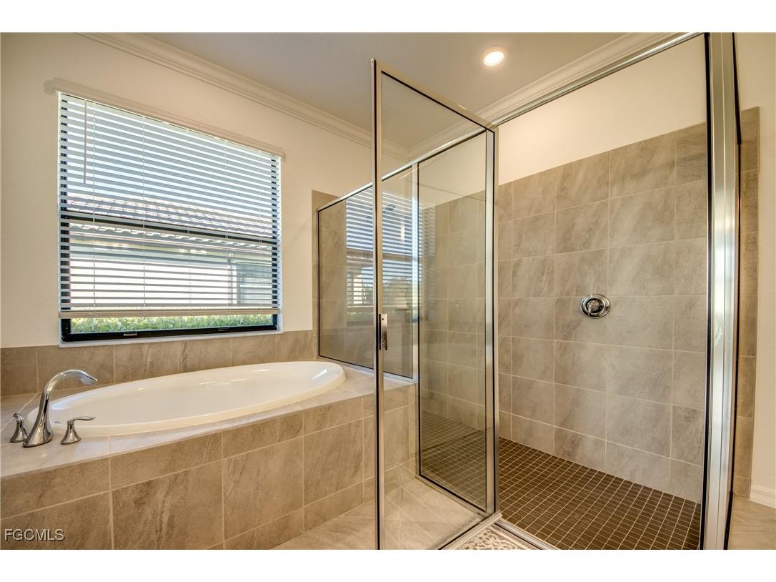 19777 The Place Boulevard Estero FL 33928 2025000774 image21