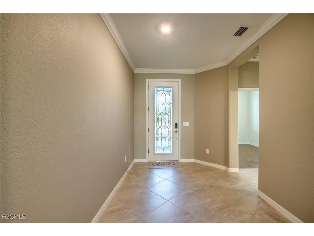 19777 The Place Boulevard Estero FL 33928 2025000774 image4