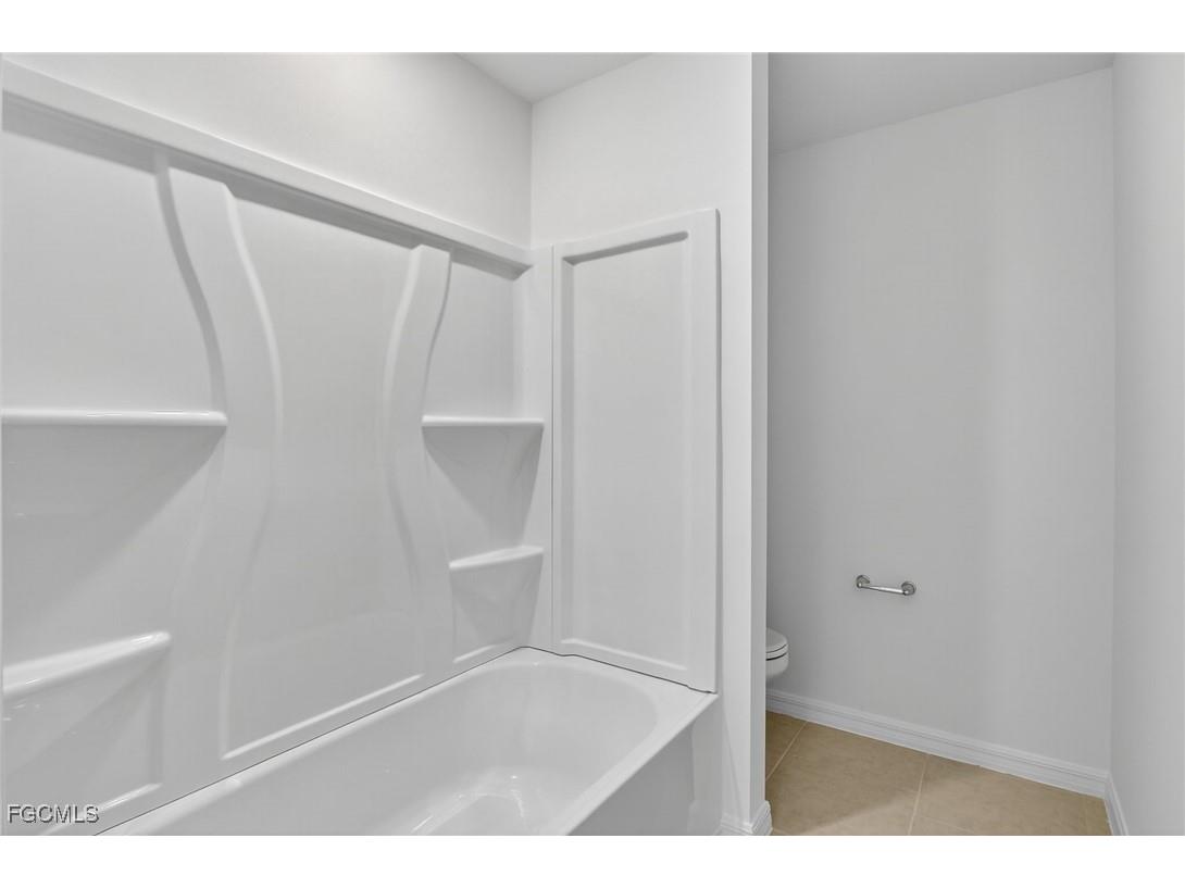 19778 Garden Ridge Court Lehigh Acres FL 33974 2025017888 image4