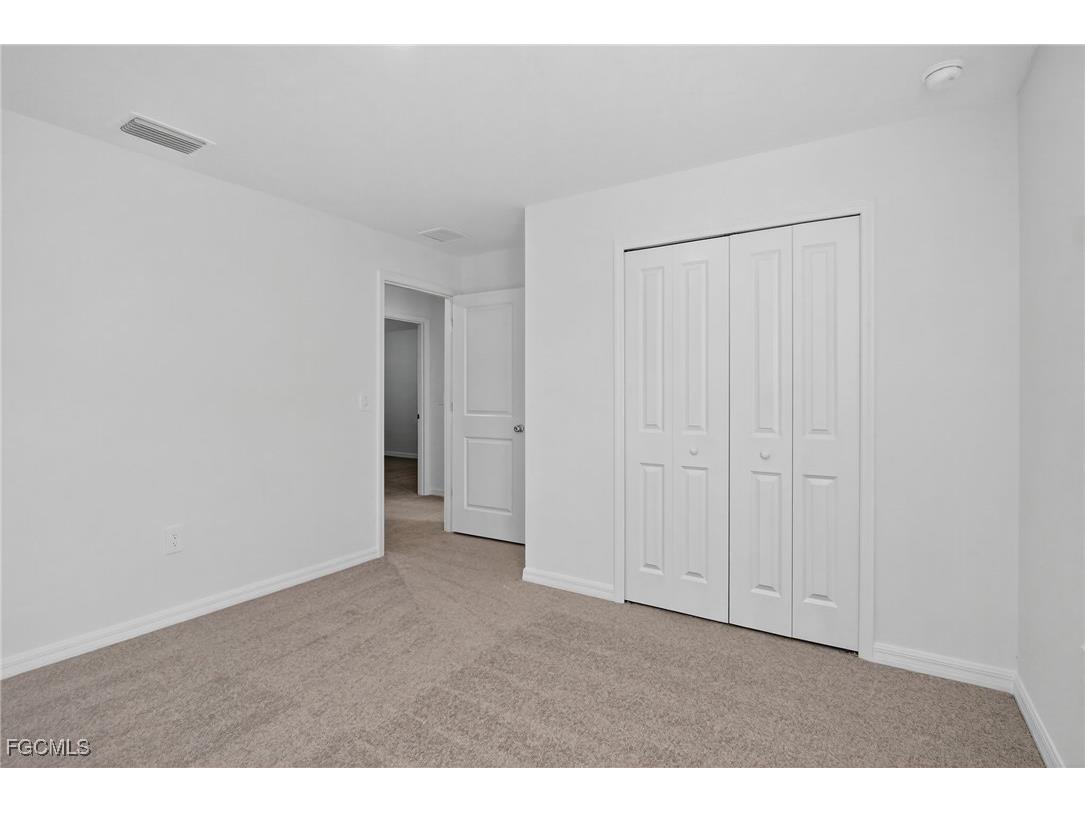 19778 Garden Ridge Court Lehigh Acres FL 33974 2025017888 image8