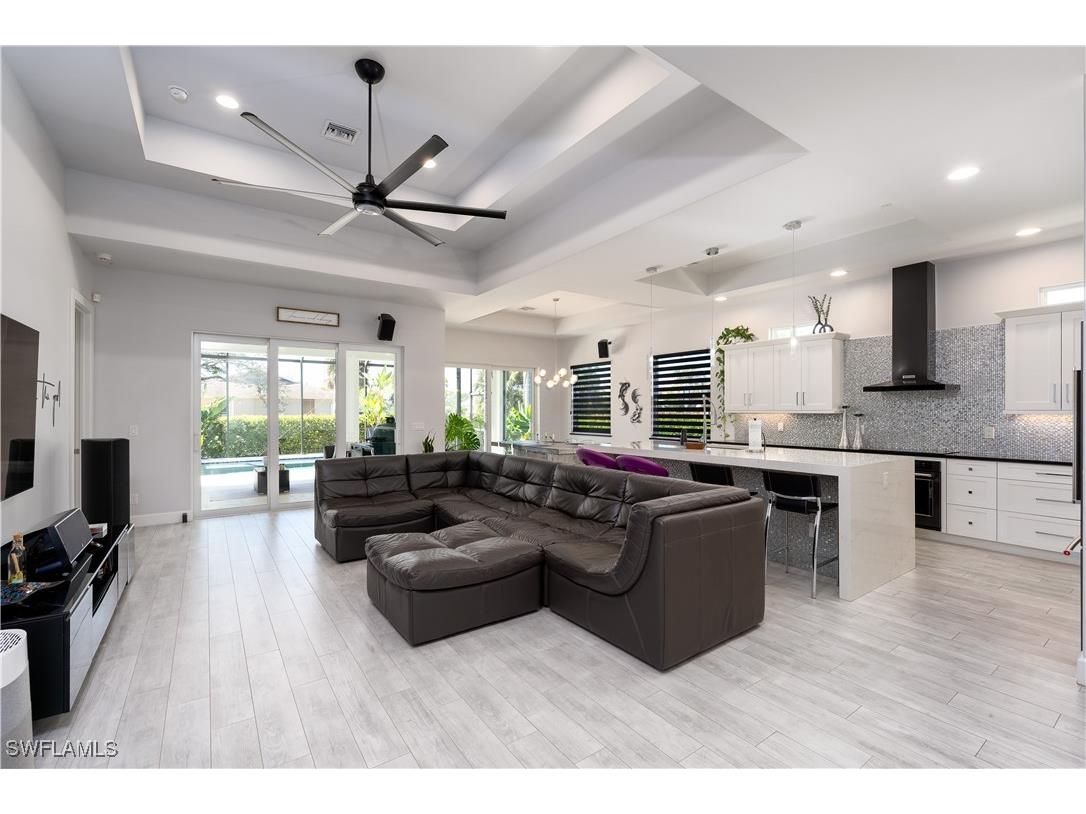 198 2nd Street Bonita Springs FL 34134 225071560 image1