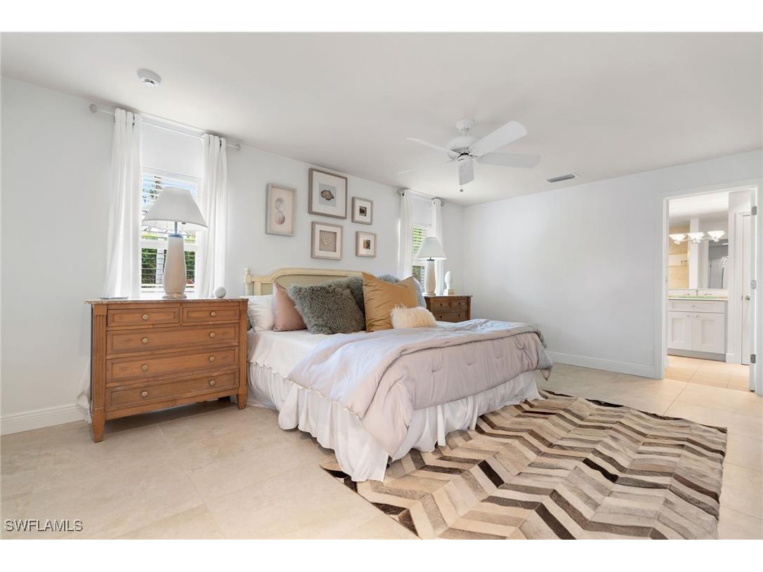 1980 Gordon Drive Naples FL 34102 225078818 image11