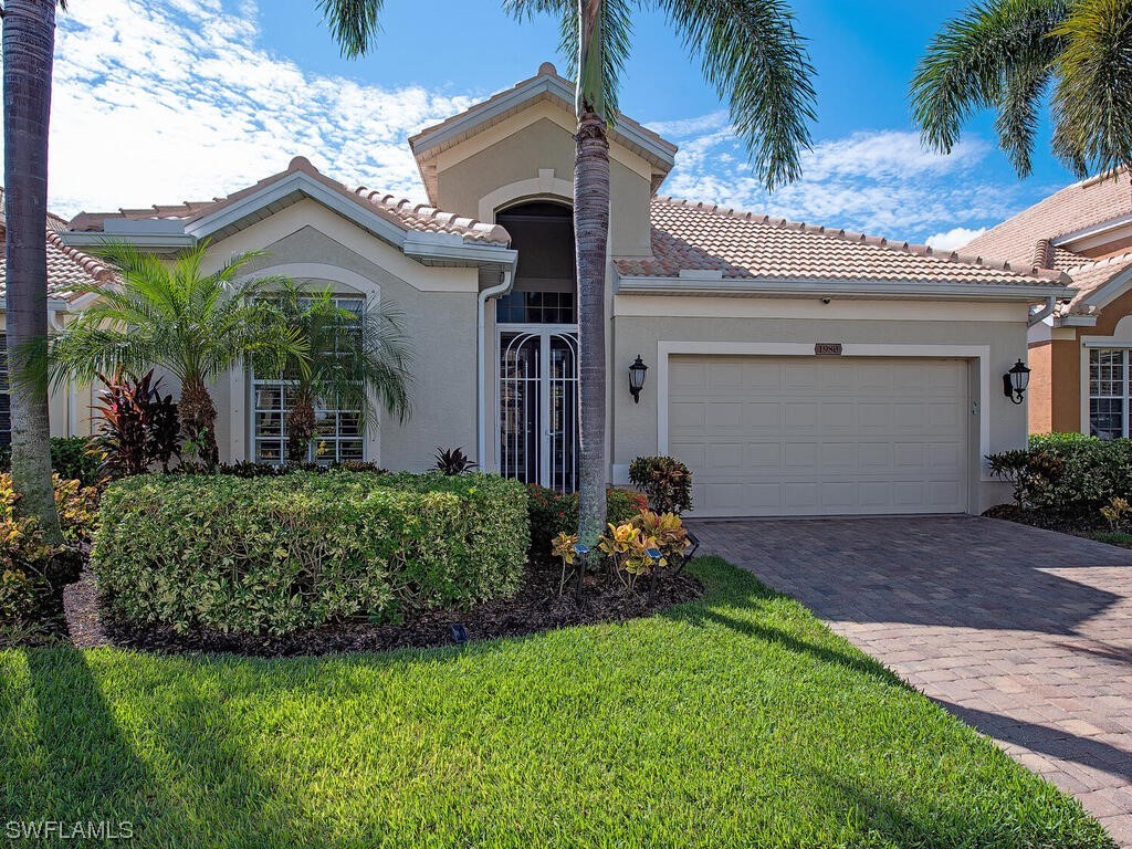 1980 Timarron Way Naples FL 34109 223069994 image1