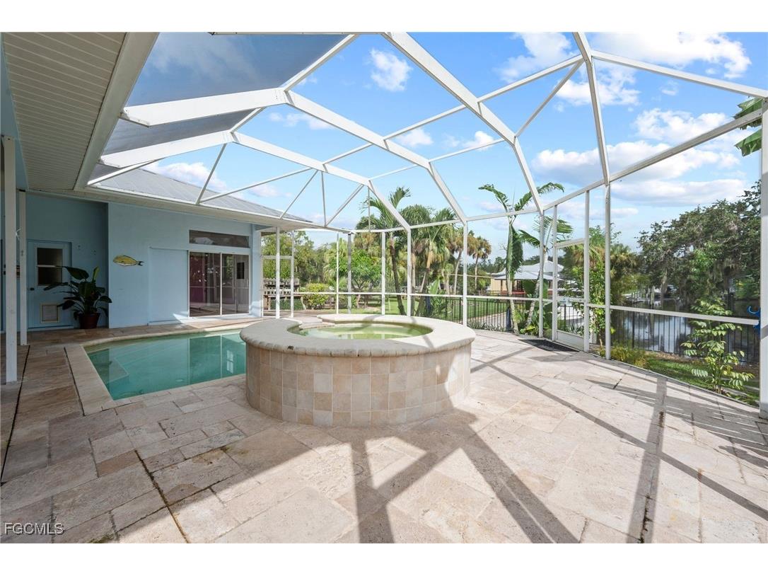 1981 Carbonata Drive Alva FL 33920 2025013967 image26