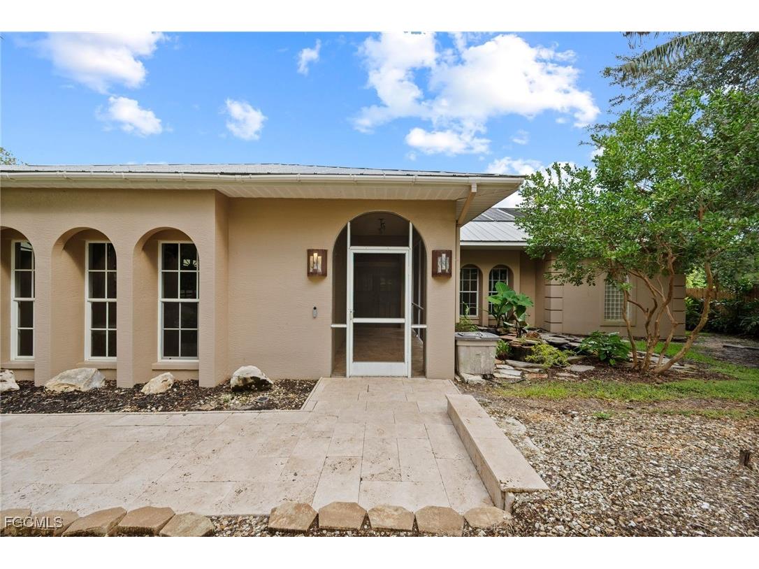 1981 Carbonata Drive Alva FL 33920 2025013967 image3