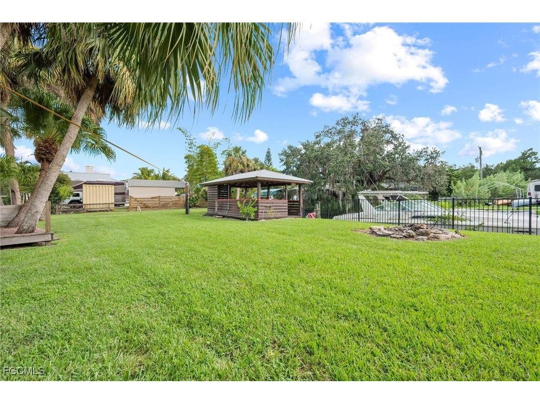 1981 Carbonata Drive Alva FL 33920 2025013967 image32