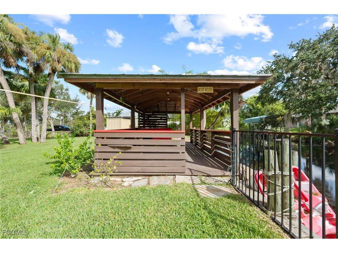 1981 Carbonata Drive Alva FL 33920 2025013967 image37