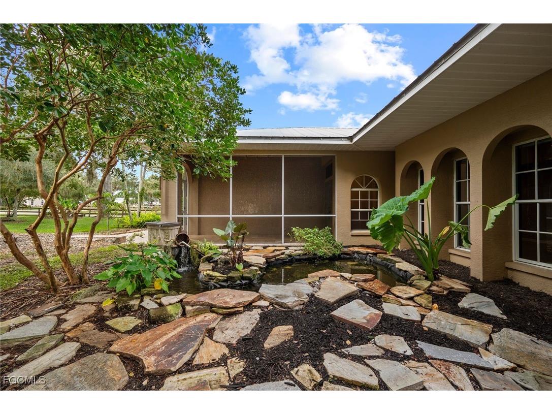 1981 Carbonata Drive Alva FL 33920 2025013967 image4