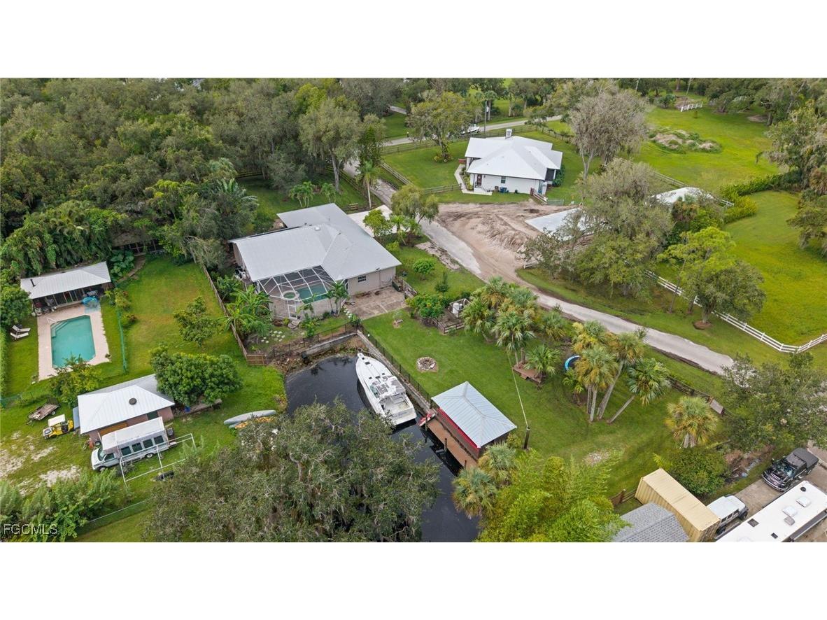 1981 Carbonata Drive Alva FL 33920 2025013967 image45