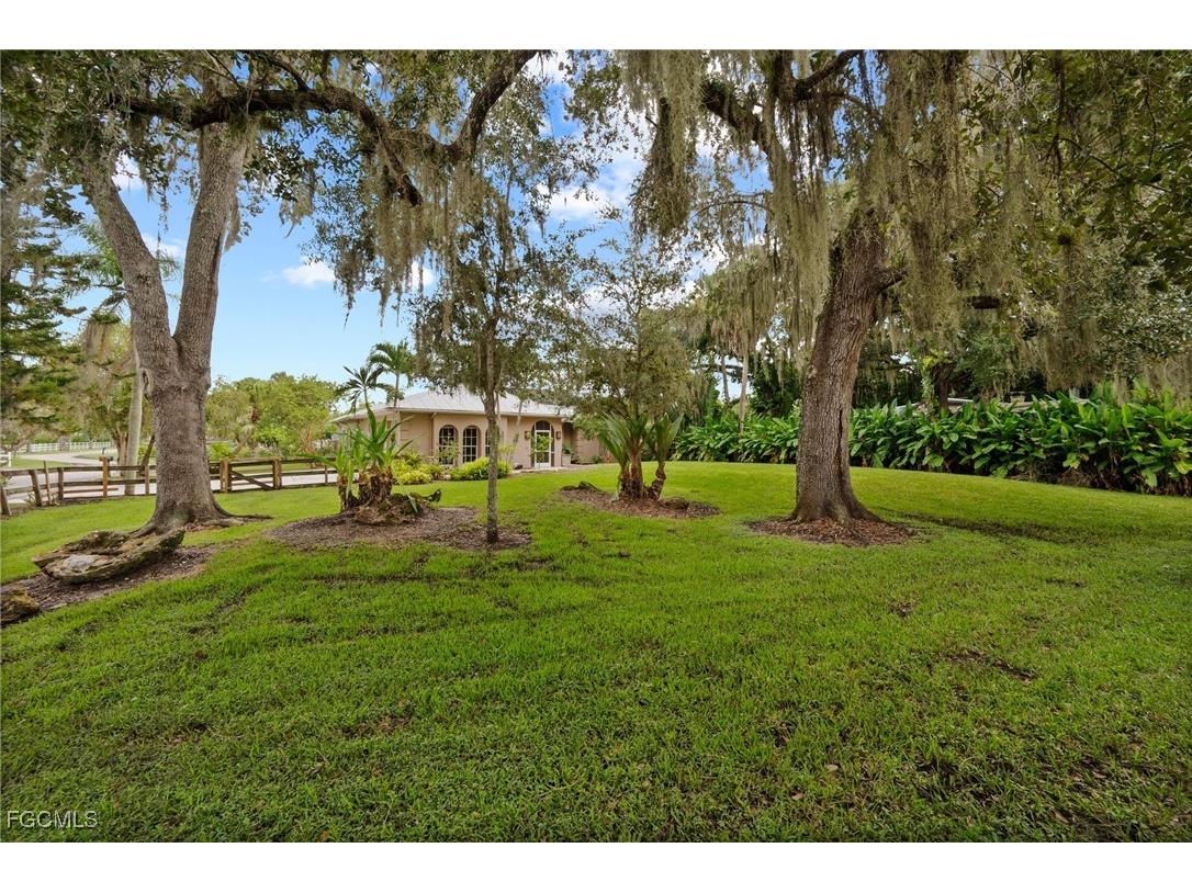 1981 Carbonata Drive Alva FL 33920 2025013967 image49