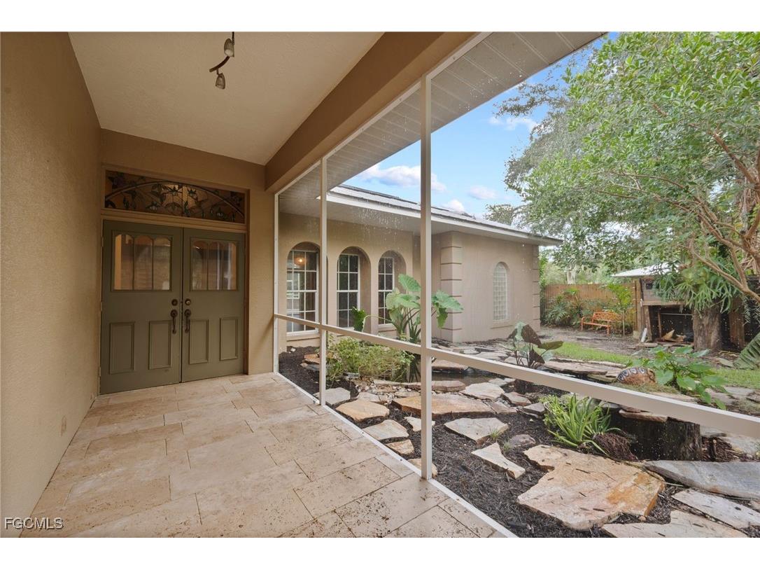 1981 Carbonata Drive Alva FL 33920 2025013967 image5