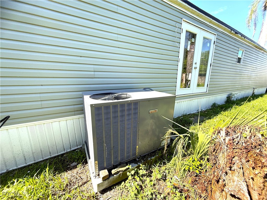 1982 Laurel Lane North Fort Myers FL 33917 2025005614 image25