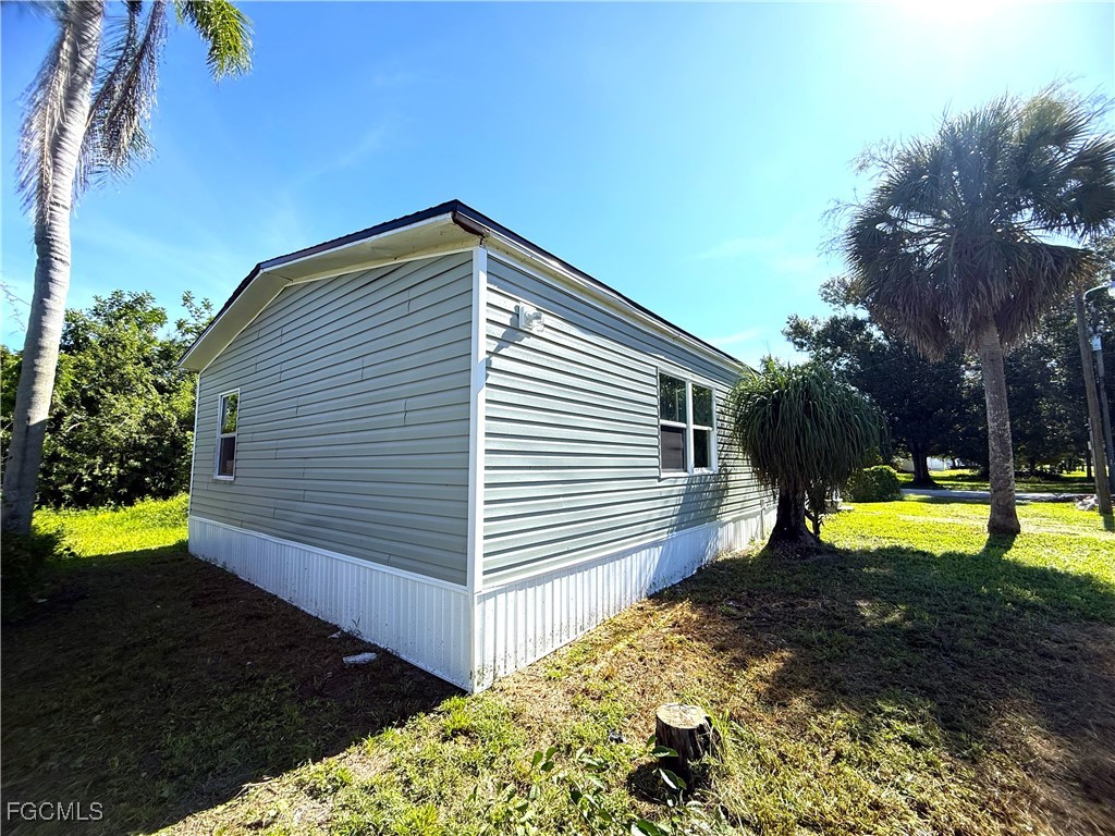 1982 Laurel Lane North Fort Myers FL 33917 2025005614 image28