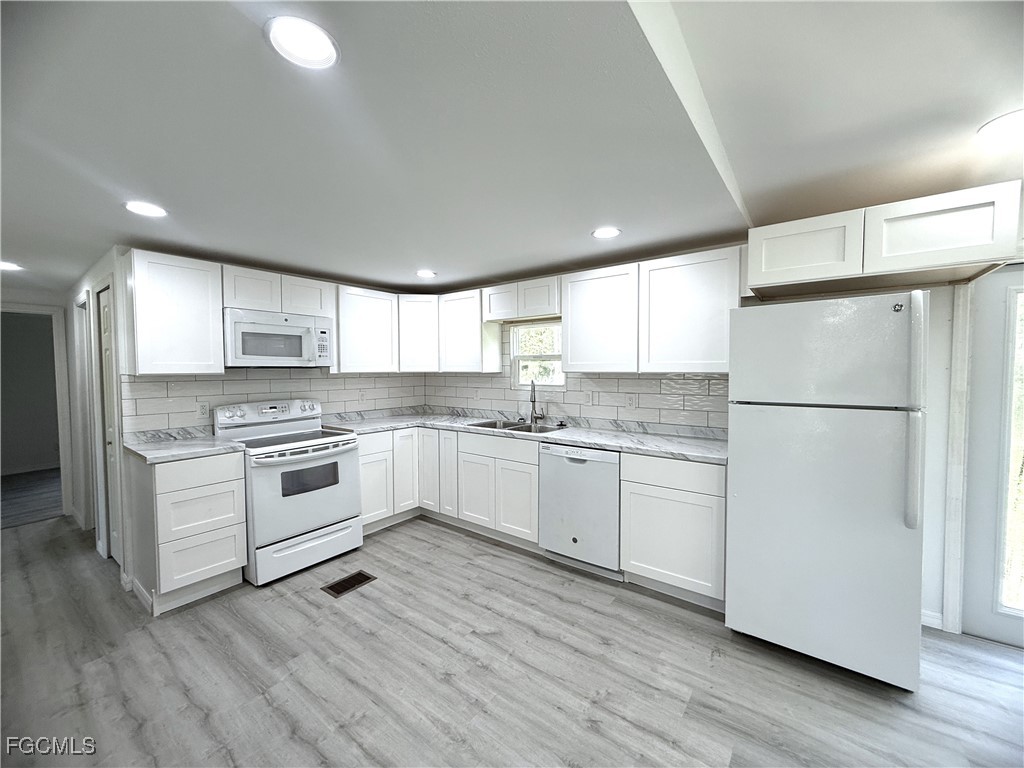 1982 Laurel Lane North Fort Myers FL 33917 2025005614 image8