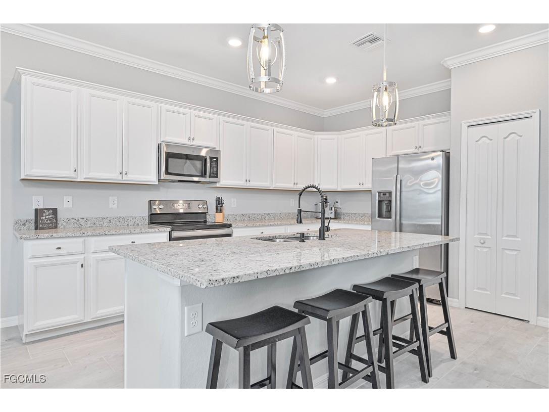 19828 Beechcrest Place Estero FL 33928 2025024105 image18