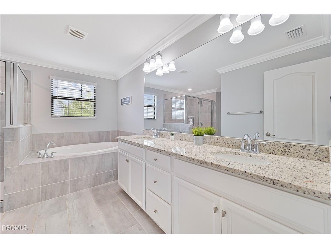 19828 Beechcrest Place Estero FL 33928 2025024105 image37