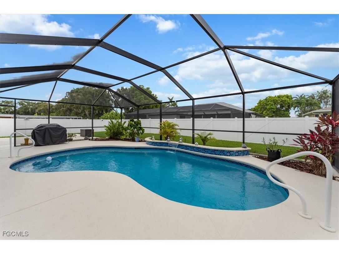 1985 Coral Point Drive Cape Coral FL 33990 2026002521 image20