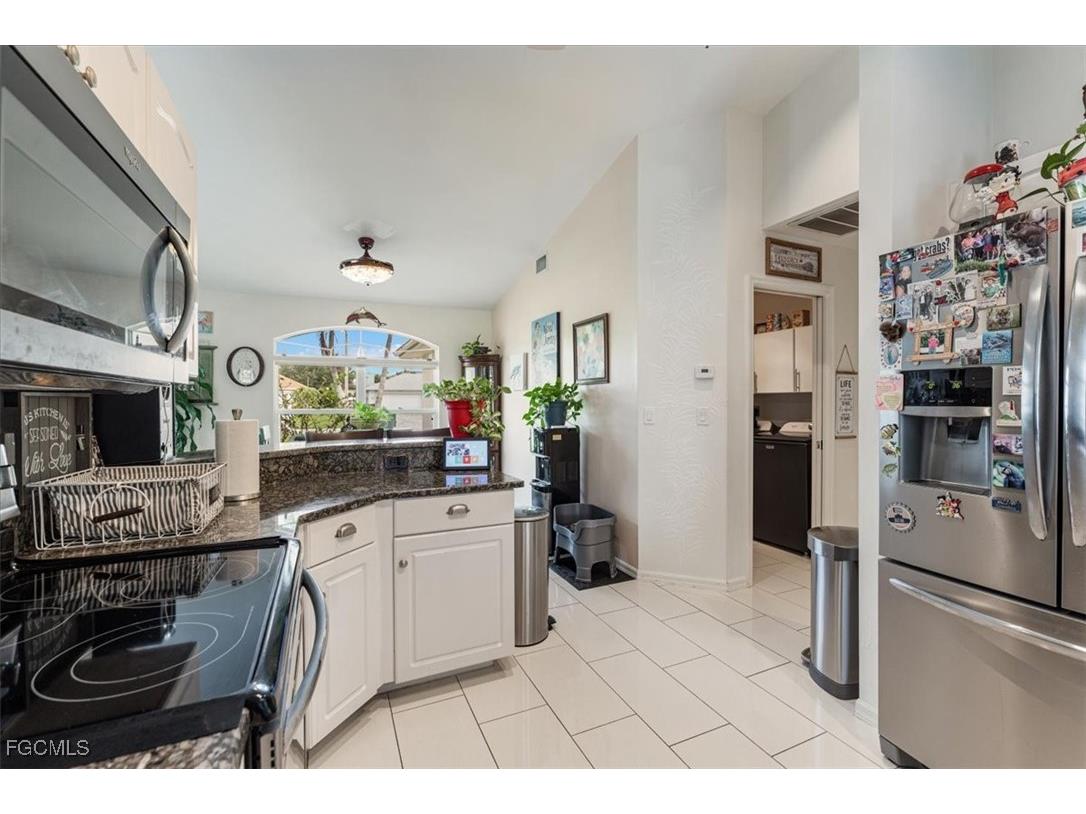 1985 Coral Point Drive Cape Coral FL 33990 2026002521 image9