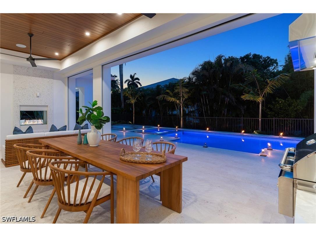 1985 Crayton Road Naples FL 34102 226023534 image2