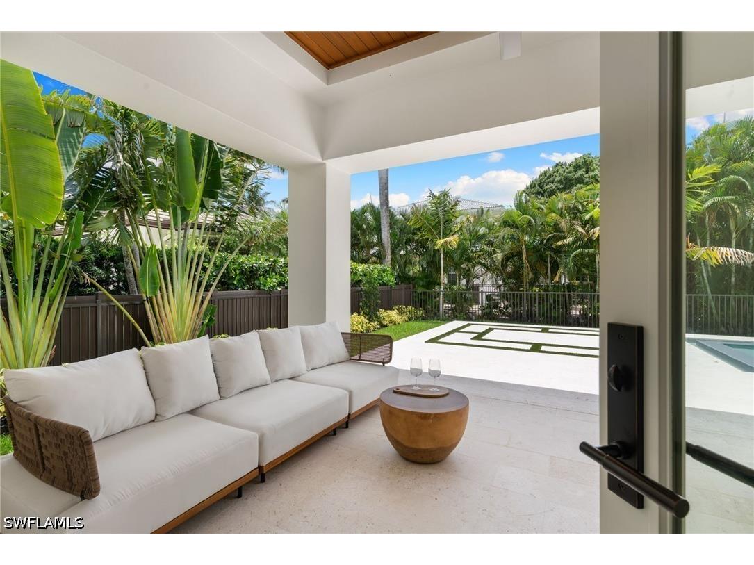 1985 Crayton Road Naples FL 34102 226023534 image9