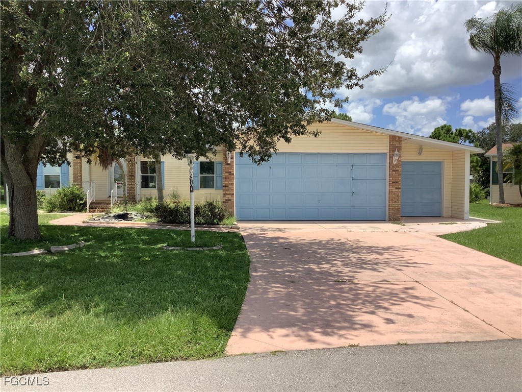 19851 Eagle Trace Court S North Fort Myers FL 33903 2025004342 image1