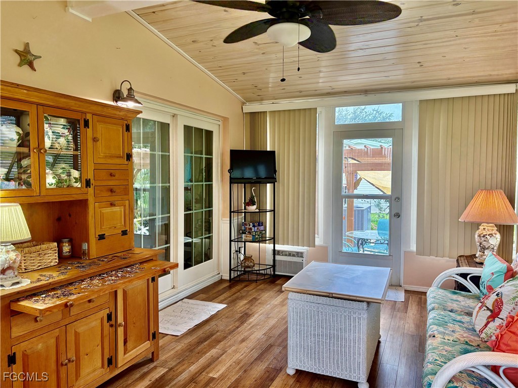 19863 Eagle Trace Court North Fort Myers FL 33903 2025004937 image35