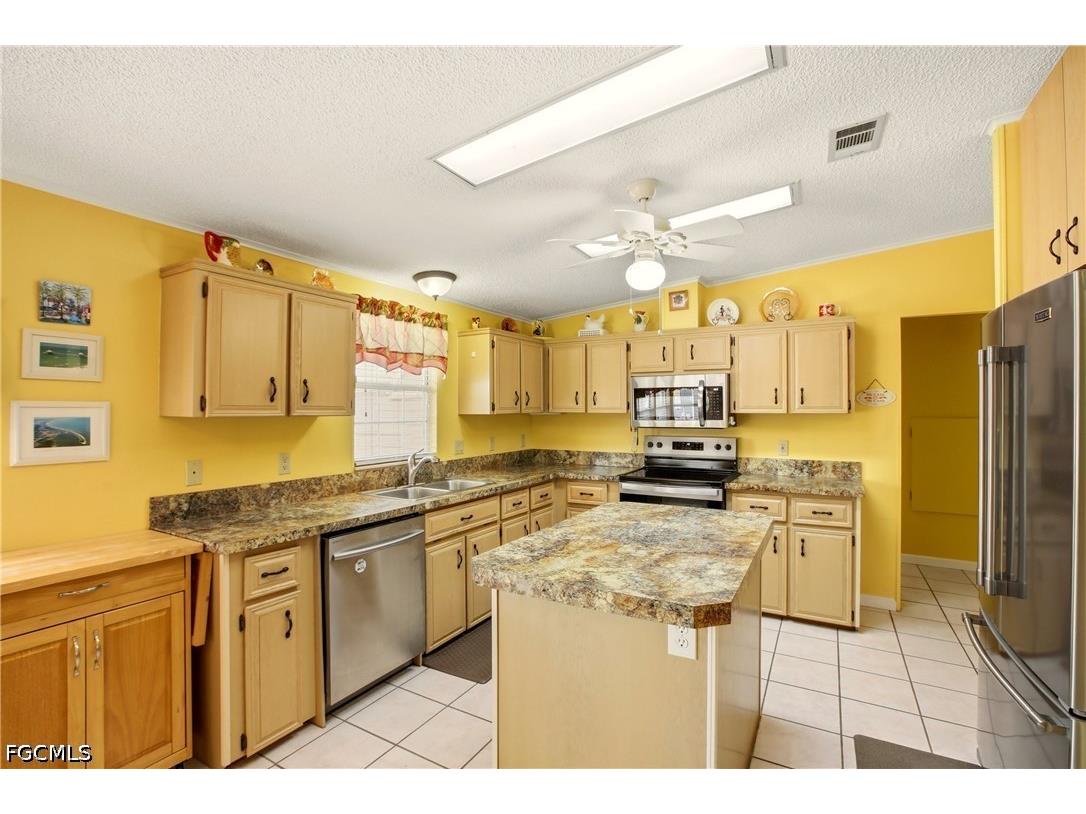 19868 Frenchmans Court North Fort Myers FL 33903 2026014678 image11