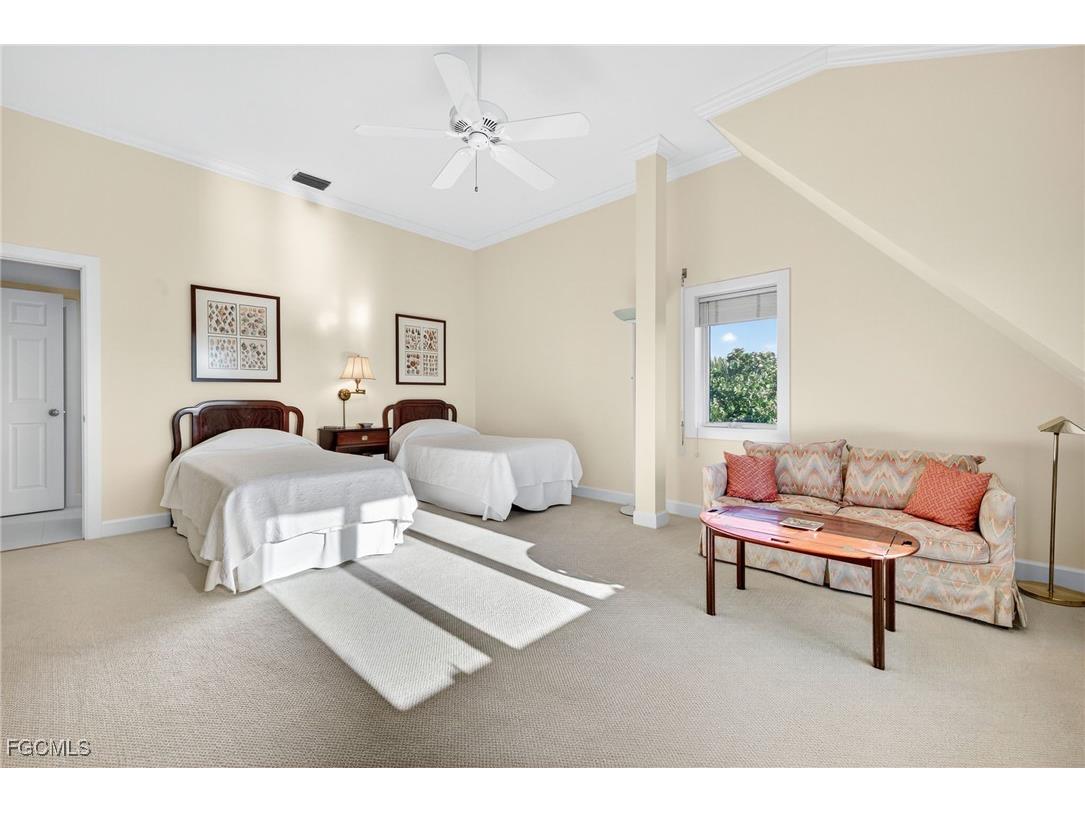 1987 My Tern Court Sanibel FL 33957 2025020448 image27