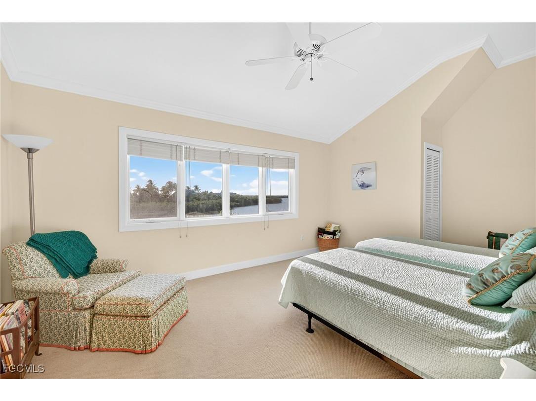 1987 My Tern Court Sanibel FL 33957 2025020448 image28