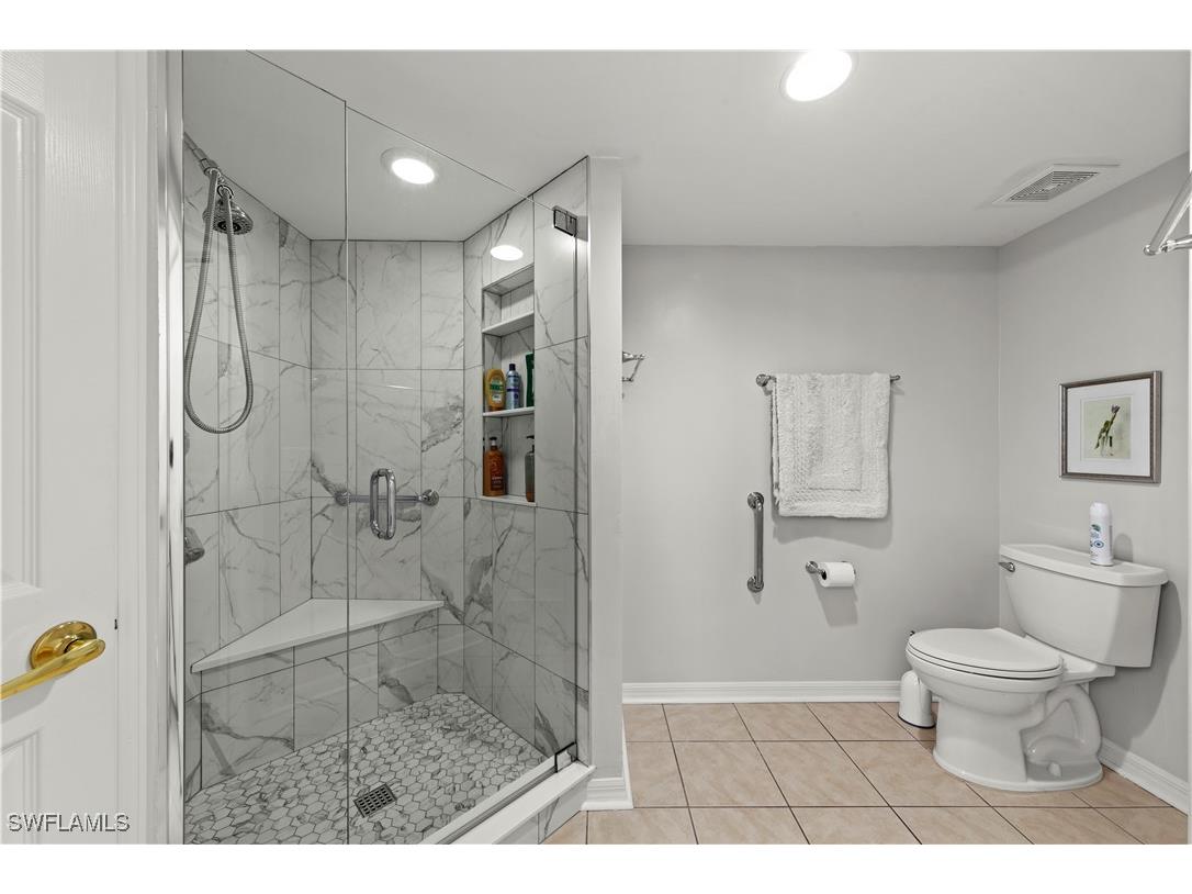 19870 Breckenridge Dr #UNIT 402 Estero FL 33928 225076811 image11