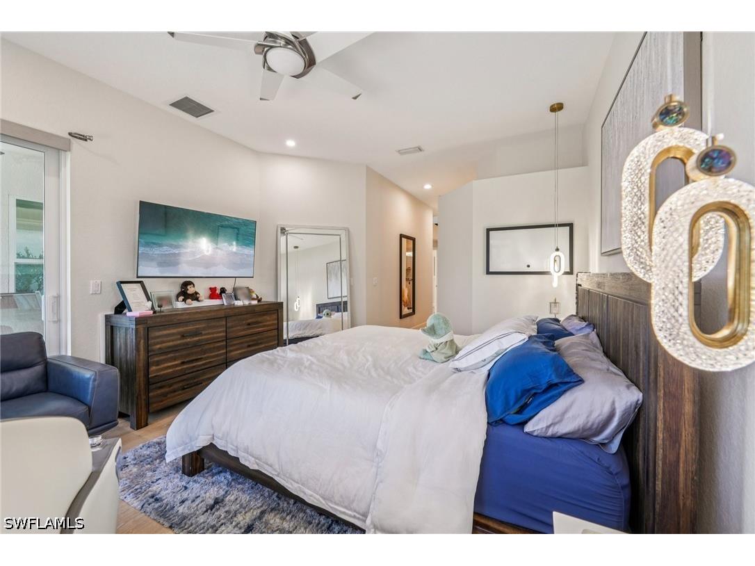 199 Vista Lane Naples FL 34119 226013461 image18