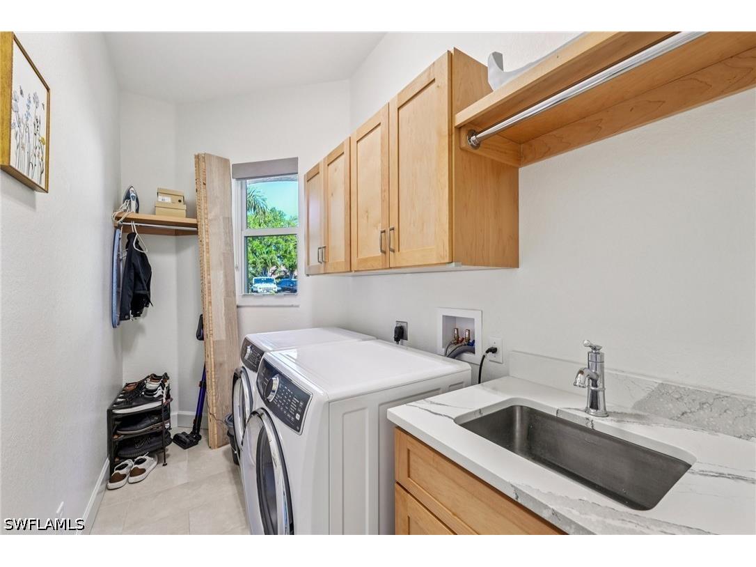 199 Vista Lane Naples FL 34119 226013461 image22