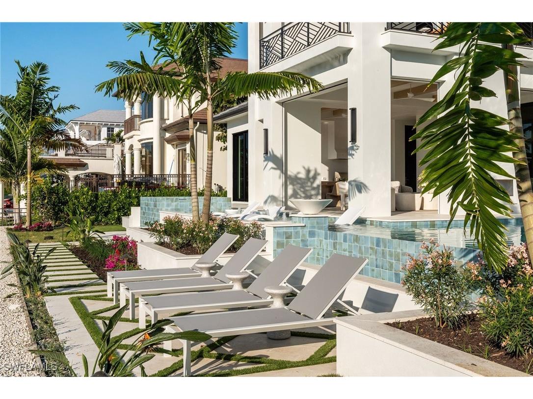 1990 7th Street S Naples FL 34102 225084686 image38