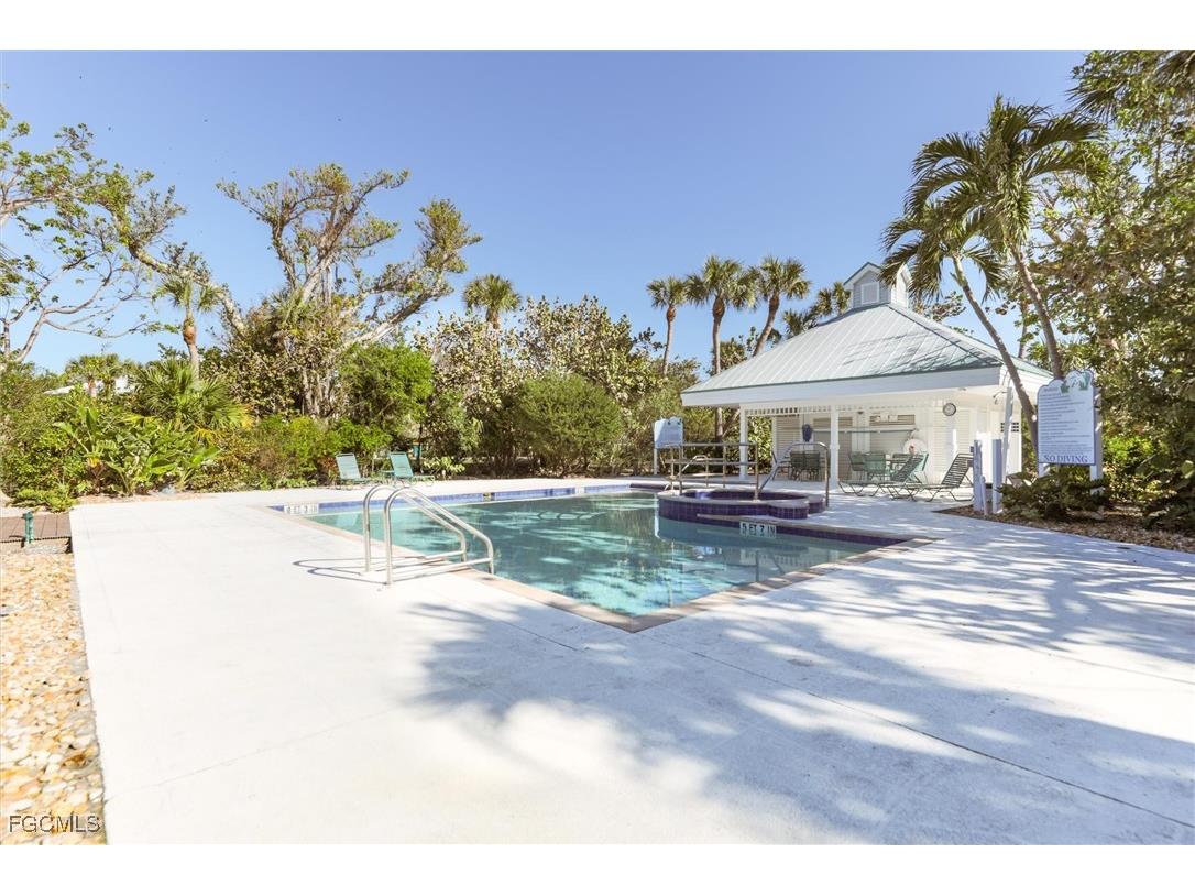 1990 My Tern Court Sanibel FL 33957 2025015594 image38