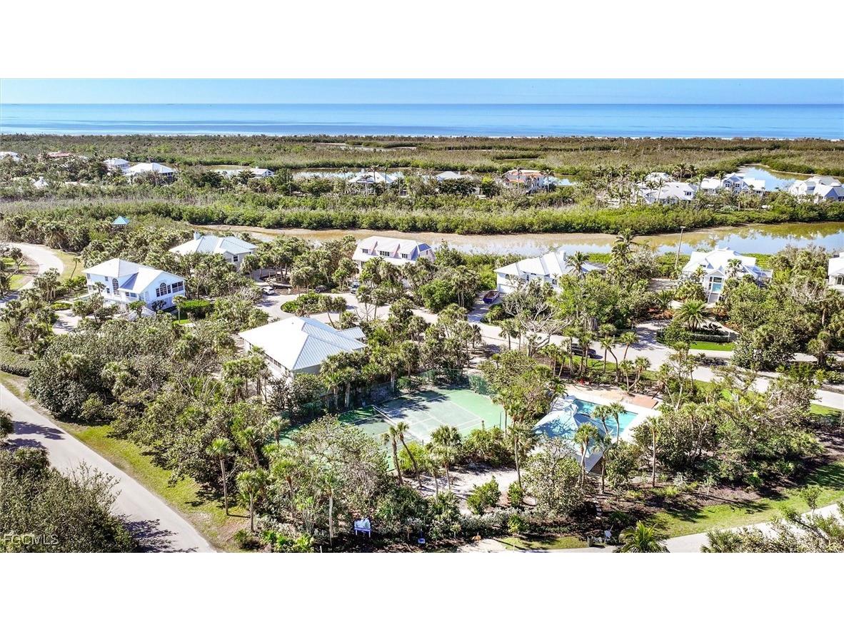 1990 My Tern Court Sanibel FL 33957 2025015594 image45