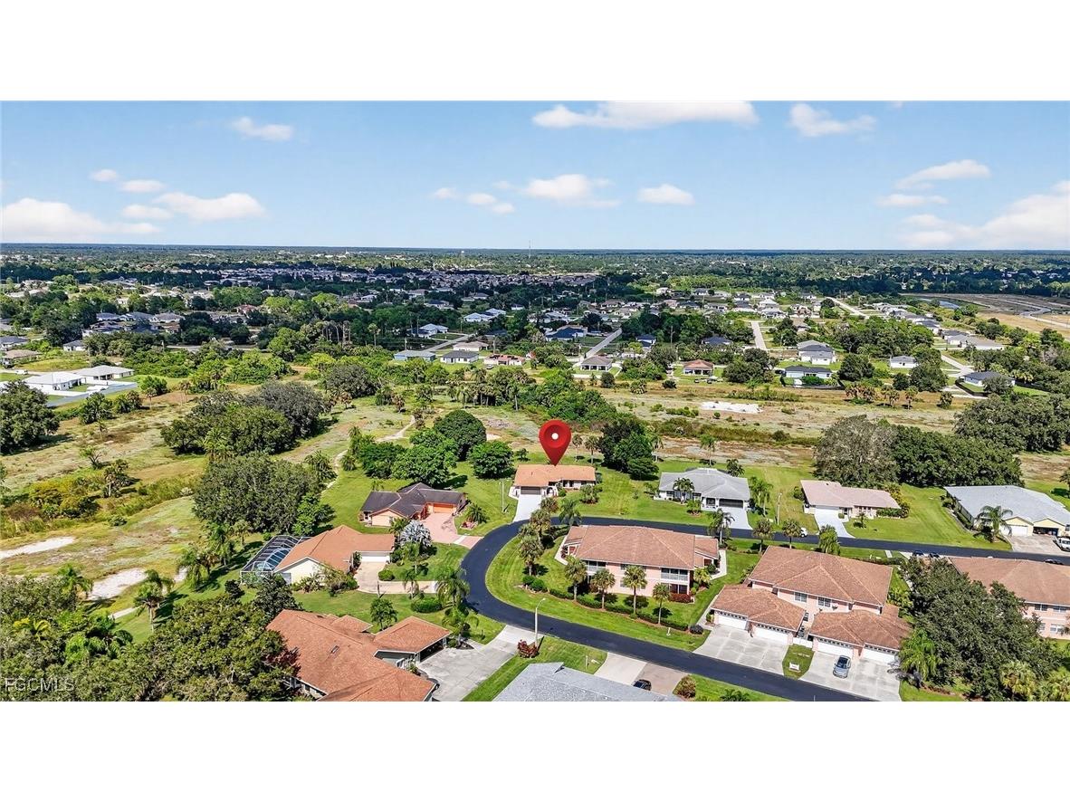 19903 Lake Vista Circle N Lehigh Acres FL 33936 2025016425 image4