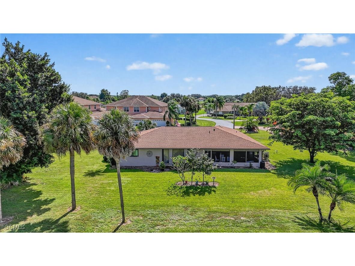 19903 Lake Vista Circle N Lehigh Acres FL 33936 2025016425 image5