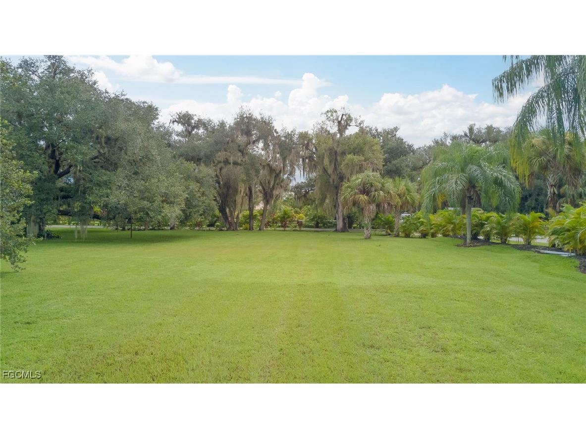 1993 Buford Street Alva FL 33920 2025011639 image7