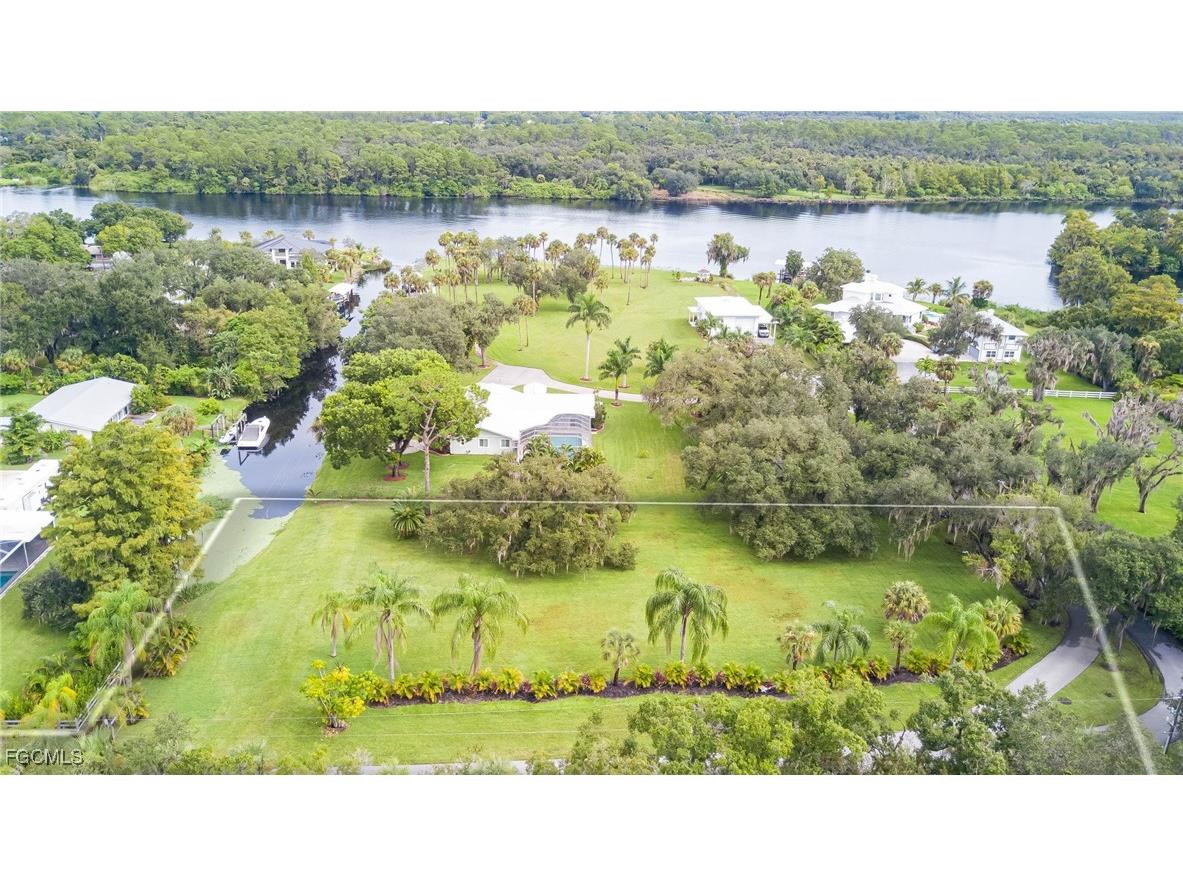 1993 Buford Street Alva FL 33920 2025011639 image9