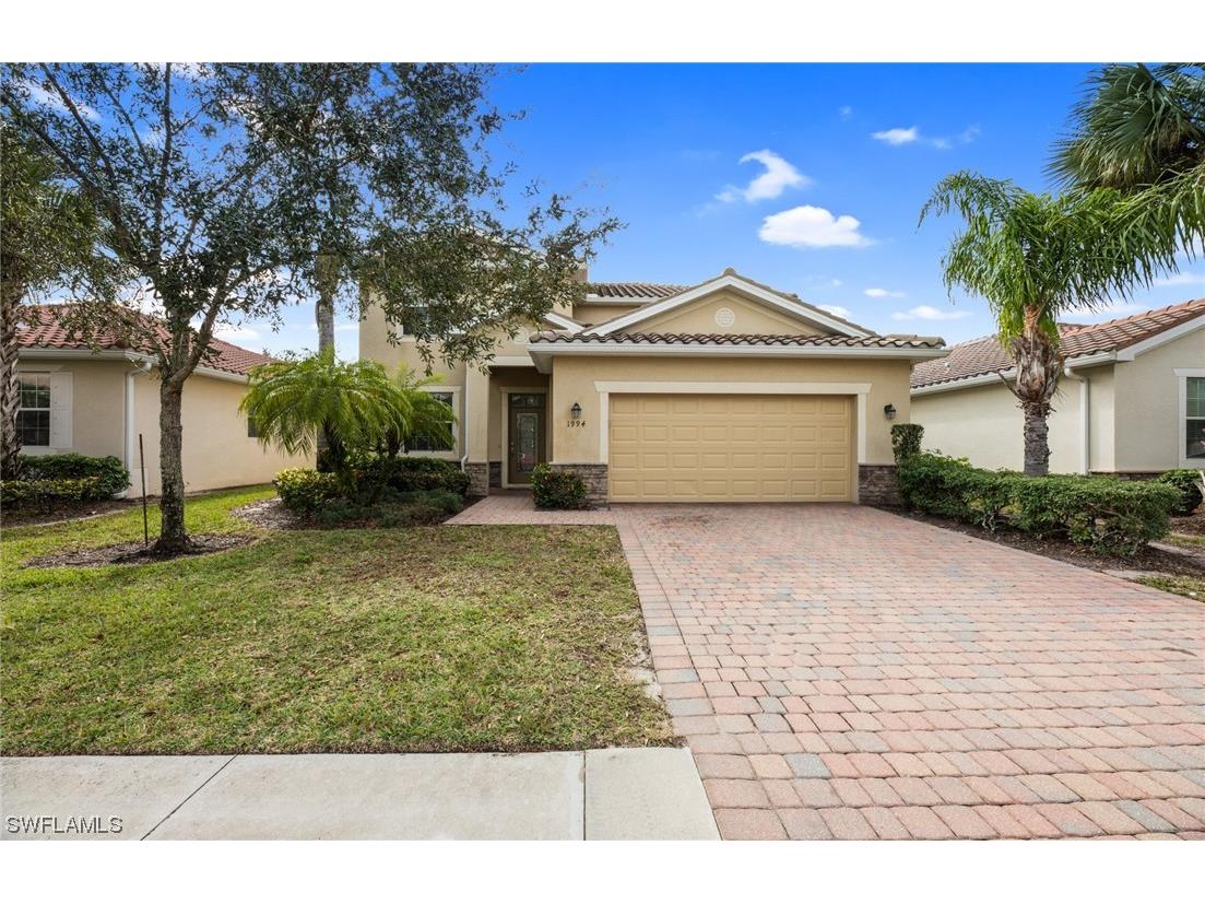 1994 Fairmont Lane Naples FL 34120 223092260 image1
