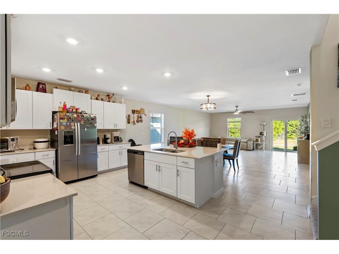 19972 Green Pasture Road Lehigh Acres FL 33974 2025021691 image12