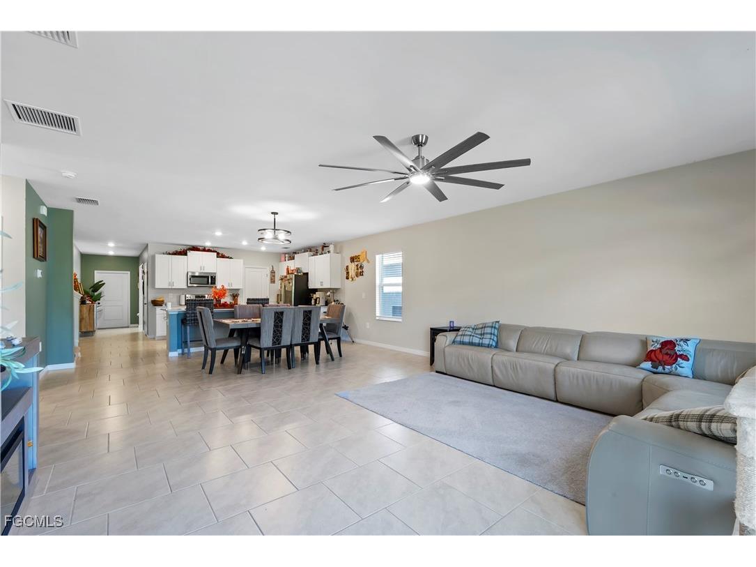 19972 Green Pasture Road Lehigh Acres FL 33974 2025021691 image7