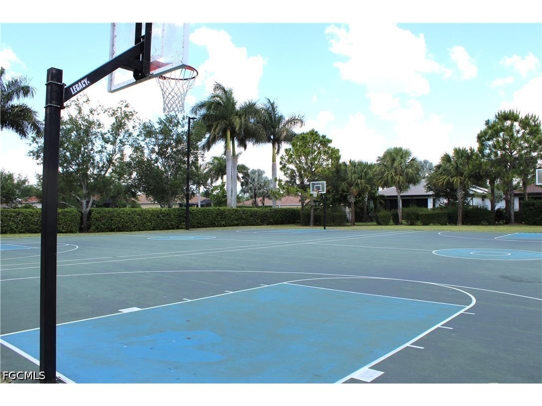 1999 Parson Street Naples FL 34120 2026019342 image10