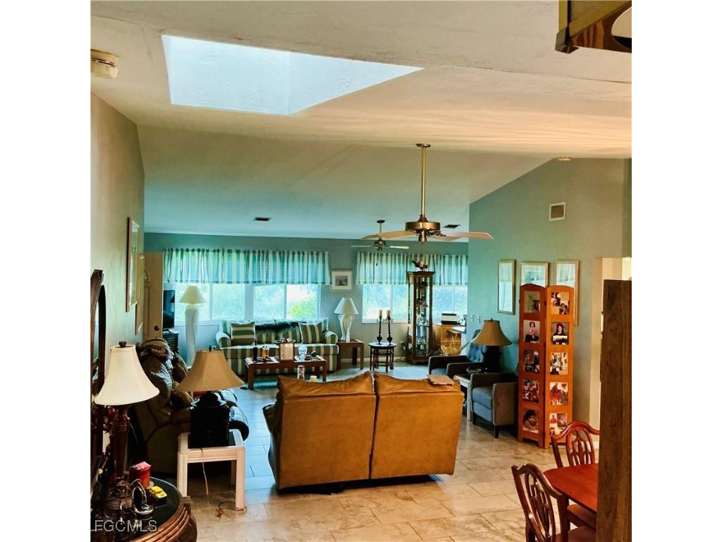 19990 Lake Vista Circle Lehigh Acres FL 33936 2025011541 image5