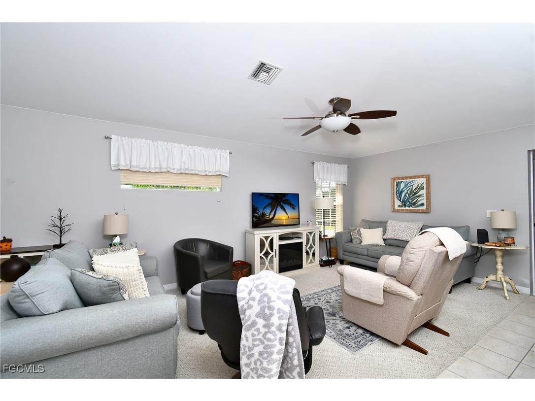 19999 Lake Vista Circle #3 Lehigh Acres FL 33936 2025020452 image7